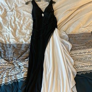 Long black and white dress
